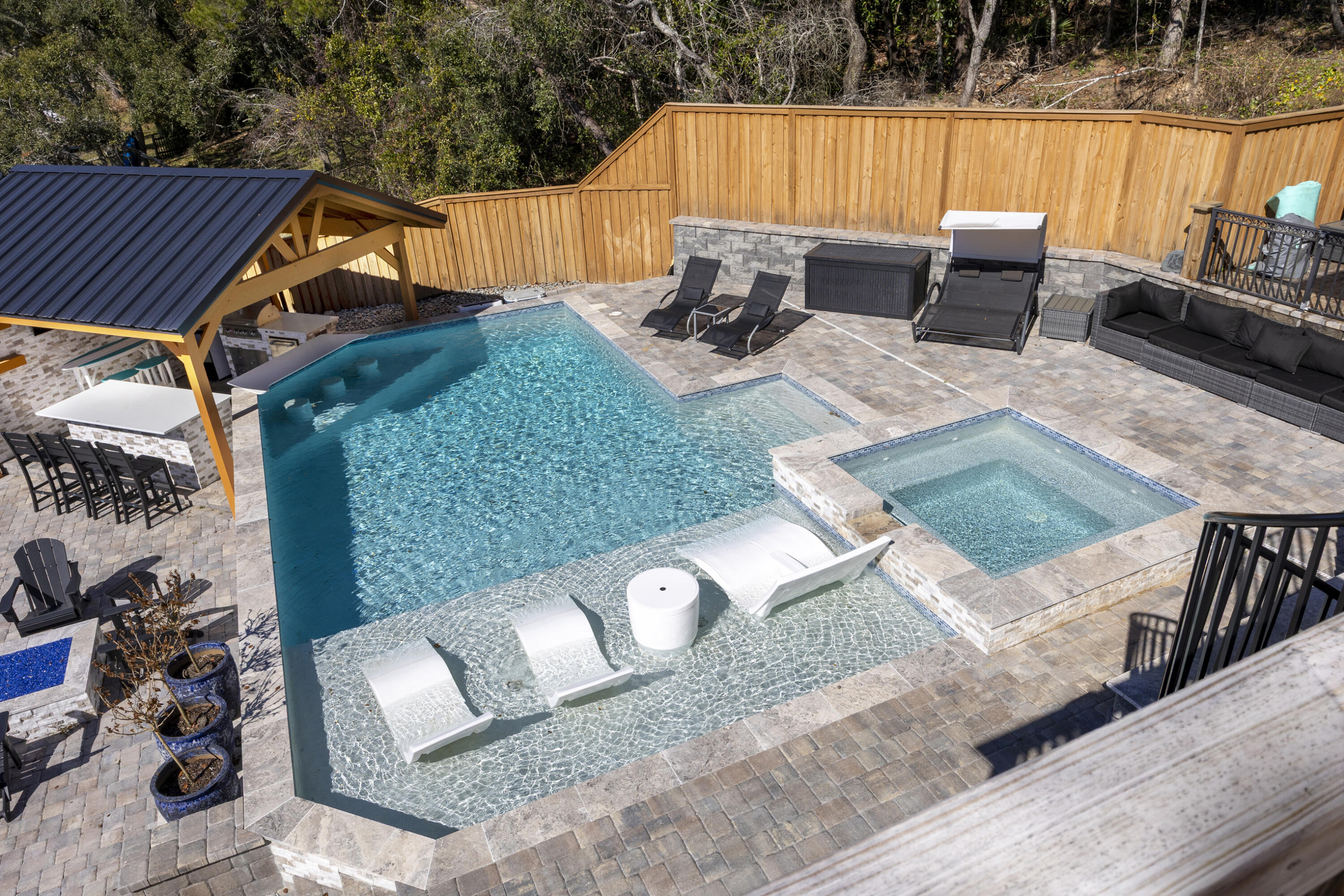 147 Eldredge Road Fort Walton Beach, FL 32547 - Photo 78 of 82 a view of a backyard with sitting area