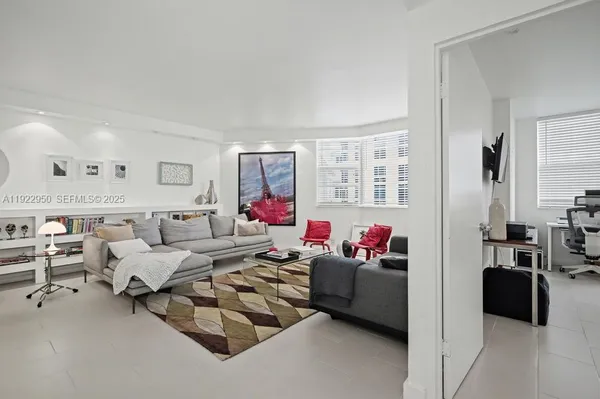 $2,295 | 3301 Northeast 5th Avenue, Unit 814, Miami, FL 33137