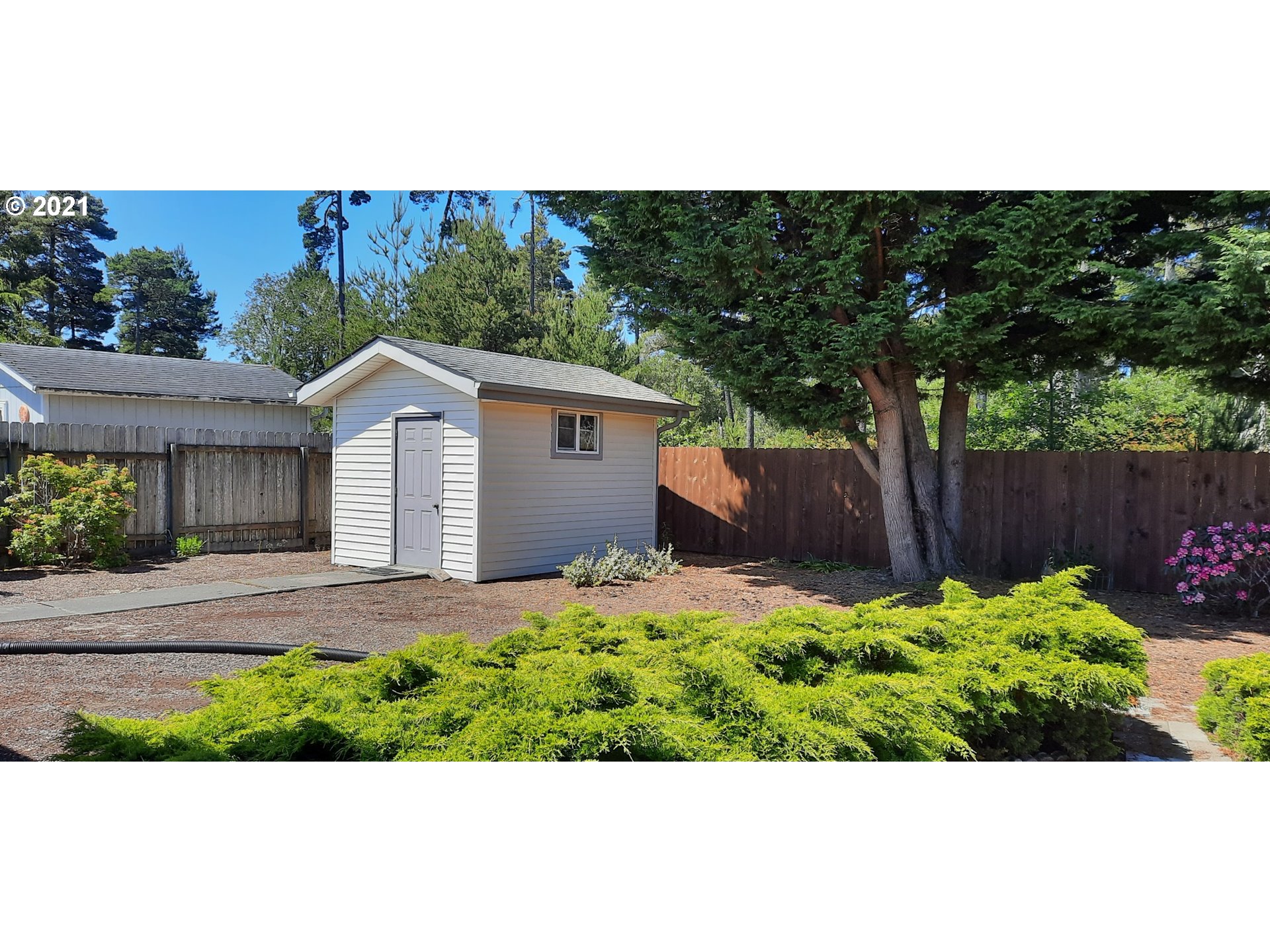 3929 Spruce Street Florence, OR 97439 - Photo 11 of 11 Gallery Image 11