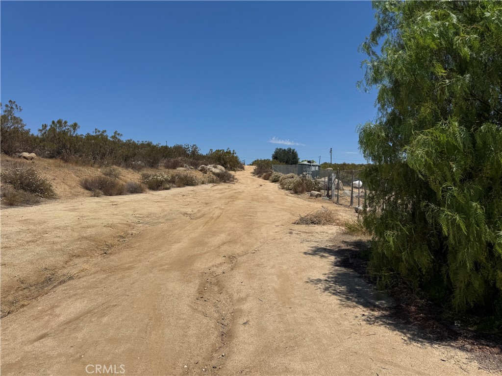 41251 Rope Road Hemet, CA 92544 - Photo 31 of 32 Road to Home