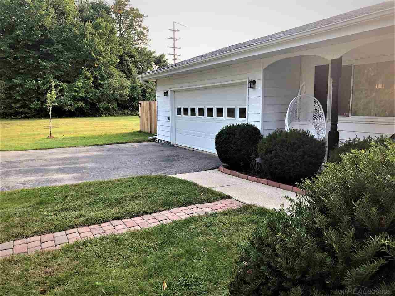 7721 Countryside Road Lexington, MI 48450 - Photo 4 of 47 50024013-3.JPG