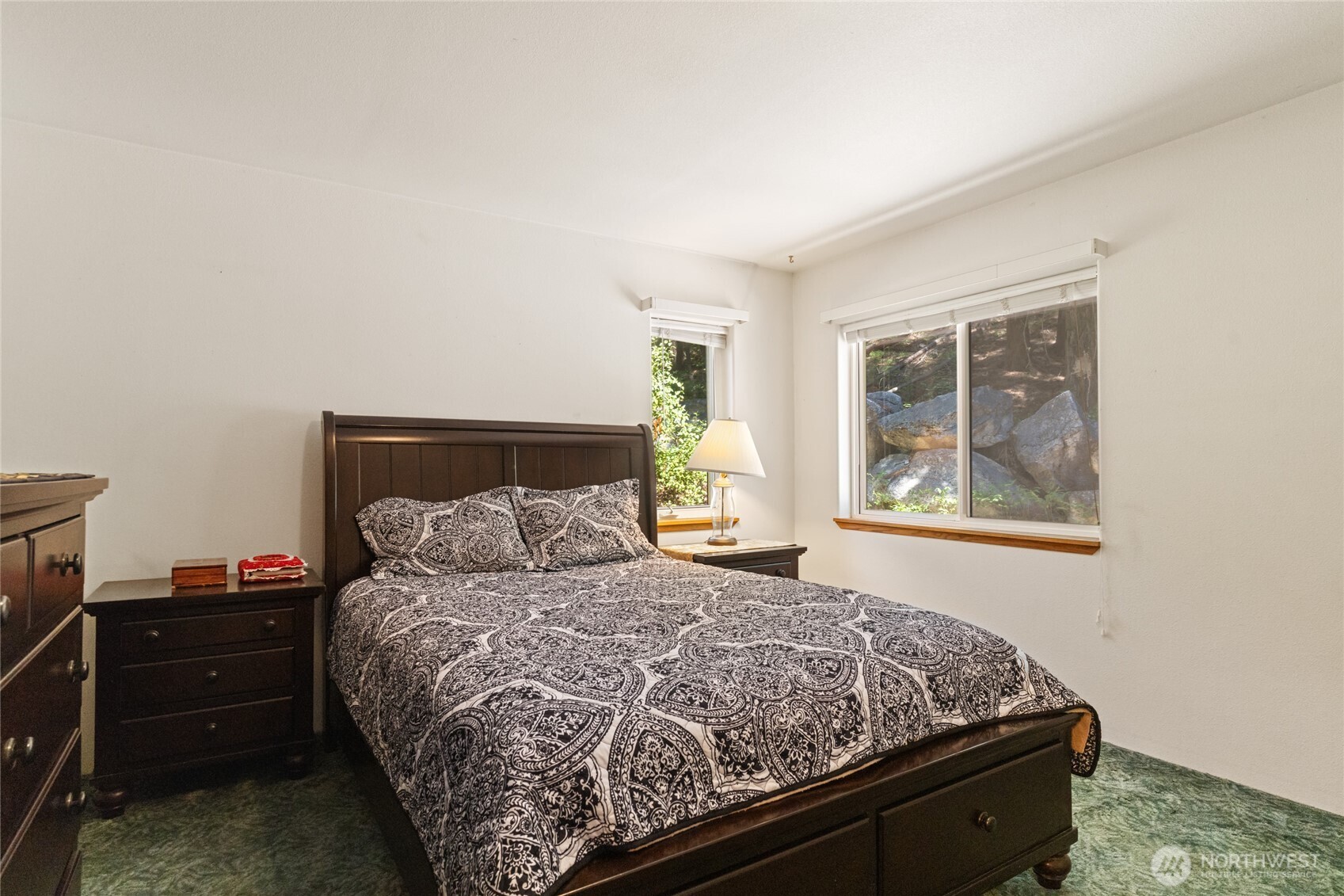 17976 Entiat River Road Entiat, WA 98822 - Photo 28 of 40 a bedroom with a bed and a window