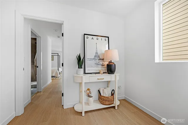 $1,125,000 | 920 16th Avenue, Unit B, Seattle, WA 98122