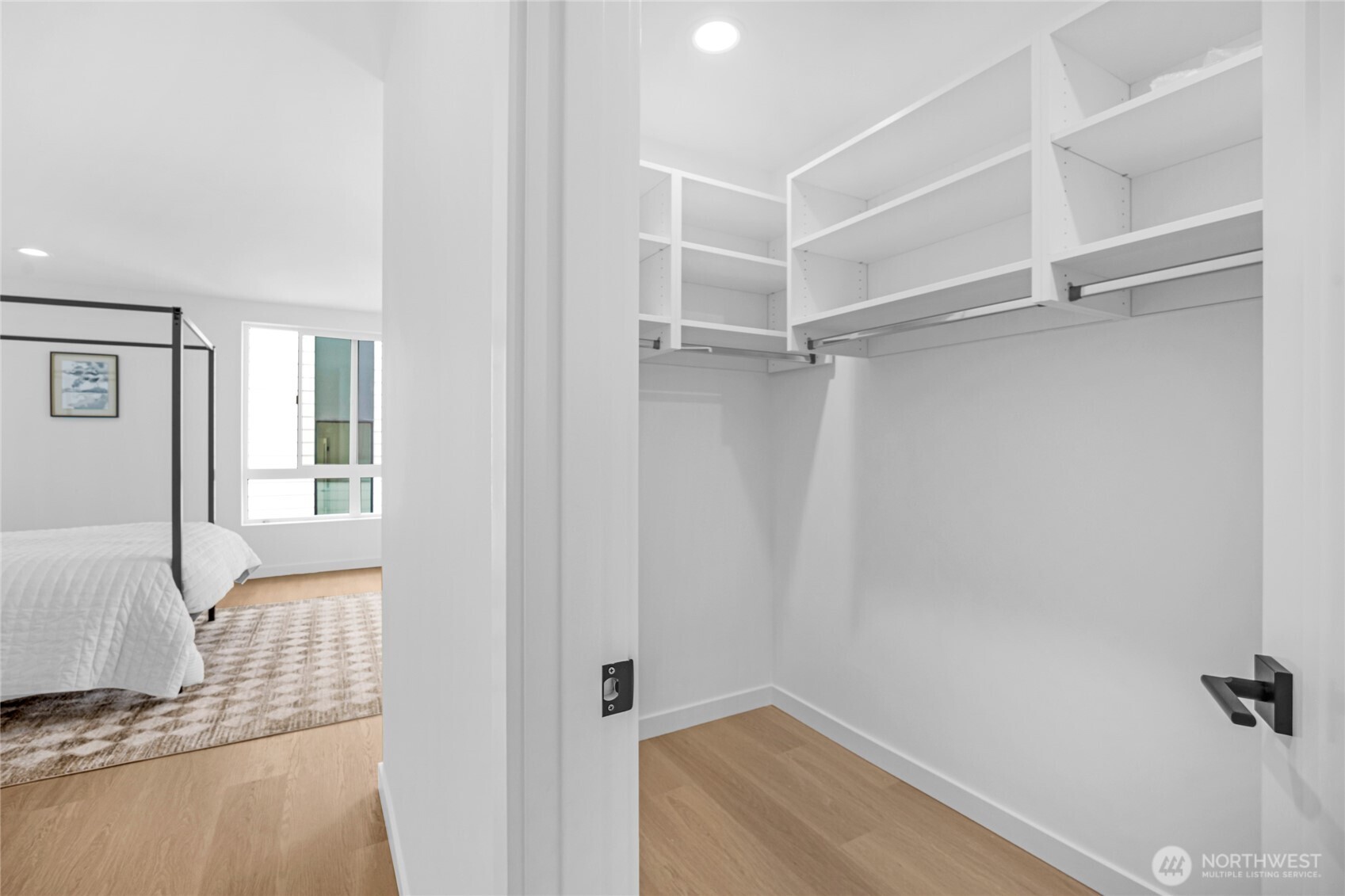 920 16th Avenue, Unit B Seattle, WA 98122 - Photo 24 of 34