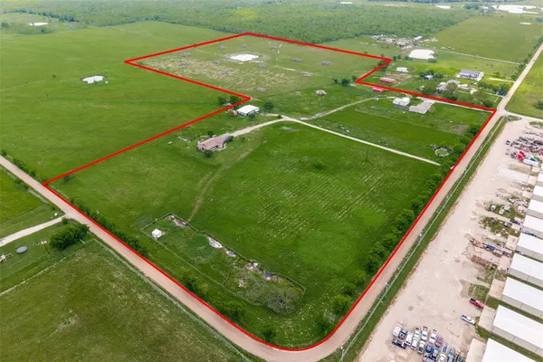 $1,995,000 | 9562 County Road 147, Kaufman, TX 75142