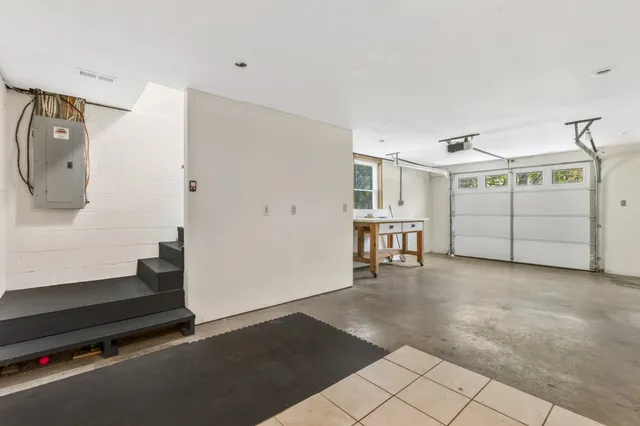 $539,900 | 201 Bobwhite Drive, Lyles, TN 37098