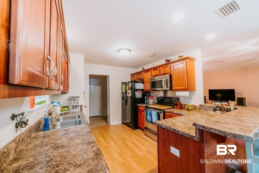 11910 Ives Lane Mobile, AL 36608 - Photo 7 of 24