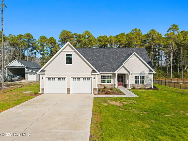 $475,000 | 192 Boundary Loop Road Northwest, Calabash, NC 28467
