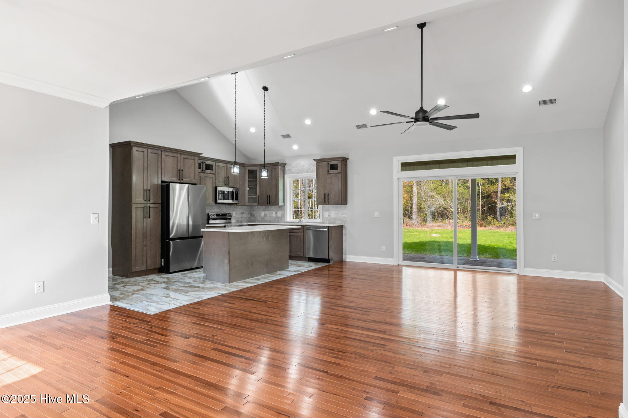 192 Boundary Loop Road Northwest Calabash, NC 28467 - Photo 5 of 57 .