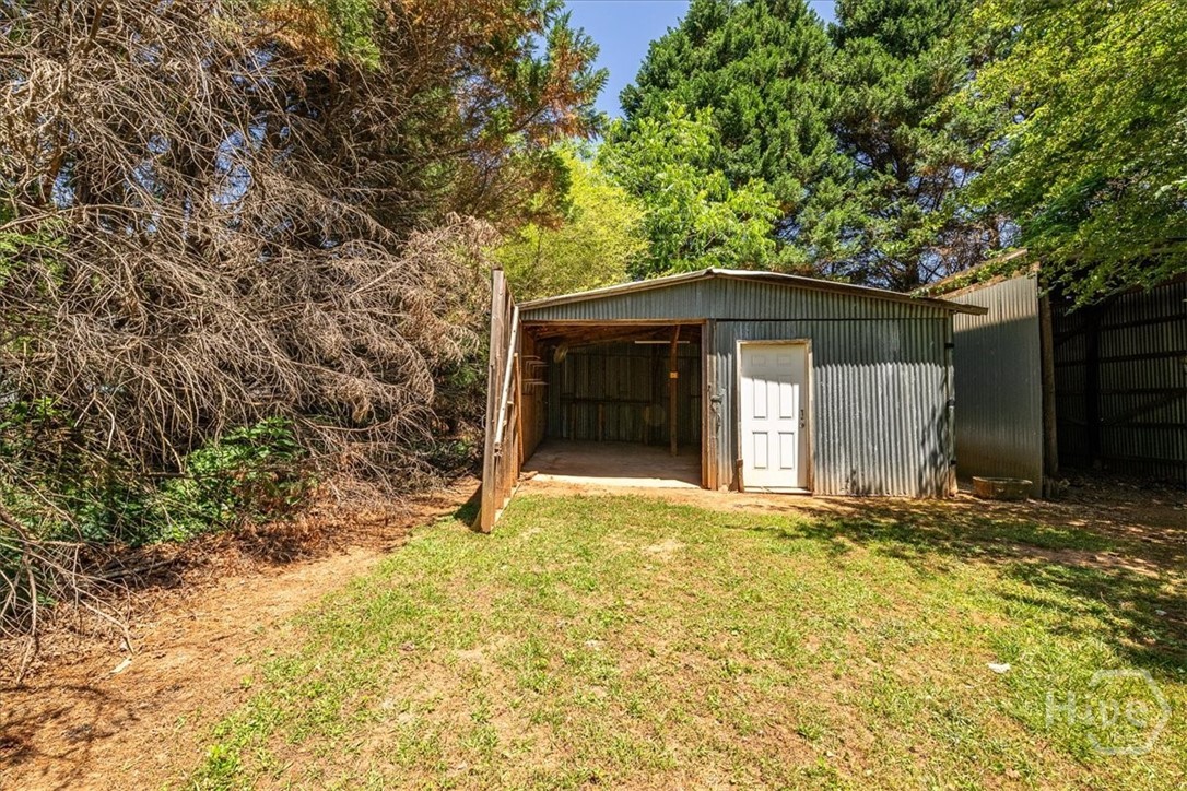 488 Hammond Road Statham, GA 30666 - Photo 21 of 26 Storage Sheds