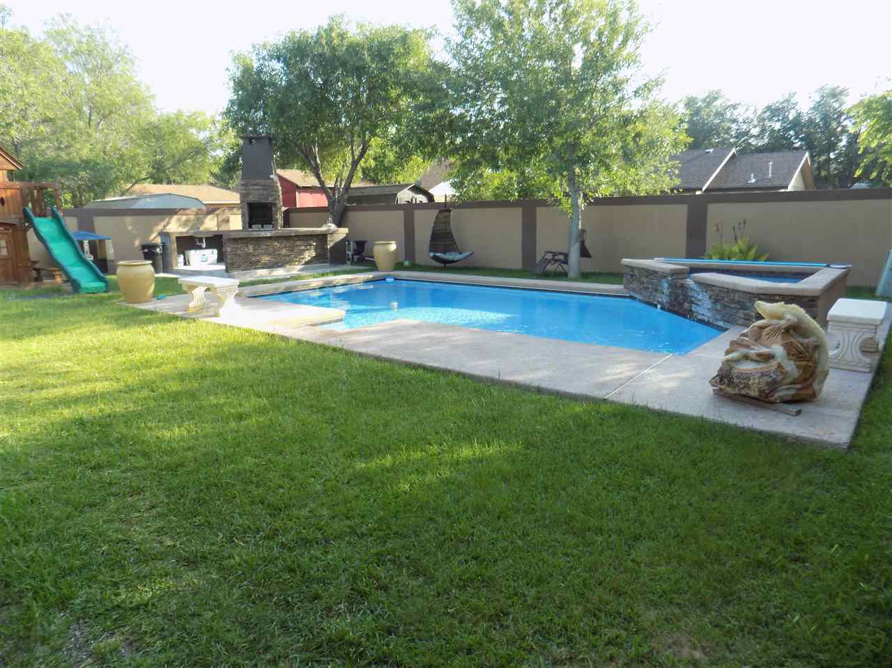 106 Acadia Loop Laredo, TX 78045 - Photo 17 of 18 Gallery Image 17