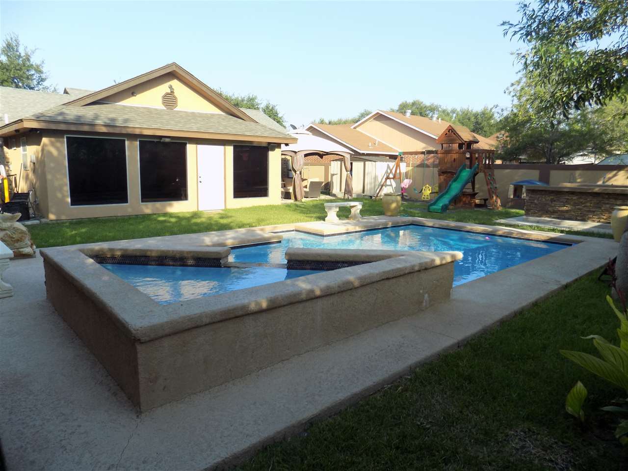 106 Acadia Loop Laredo, TX 78045 - Photo 18 of 18 Gallery Image 18
