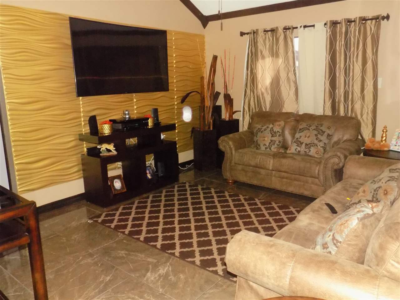 106 Acadia Loop Laredo, TX 78045 - Photo 4 of 18 Gallery Image 4