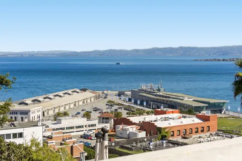 $1,095,000 | 1360 Montgomery Street, Unit 2, San Francisco, CA 94133