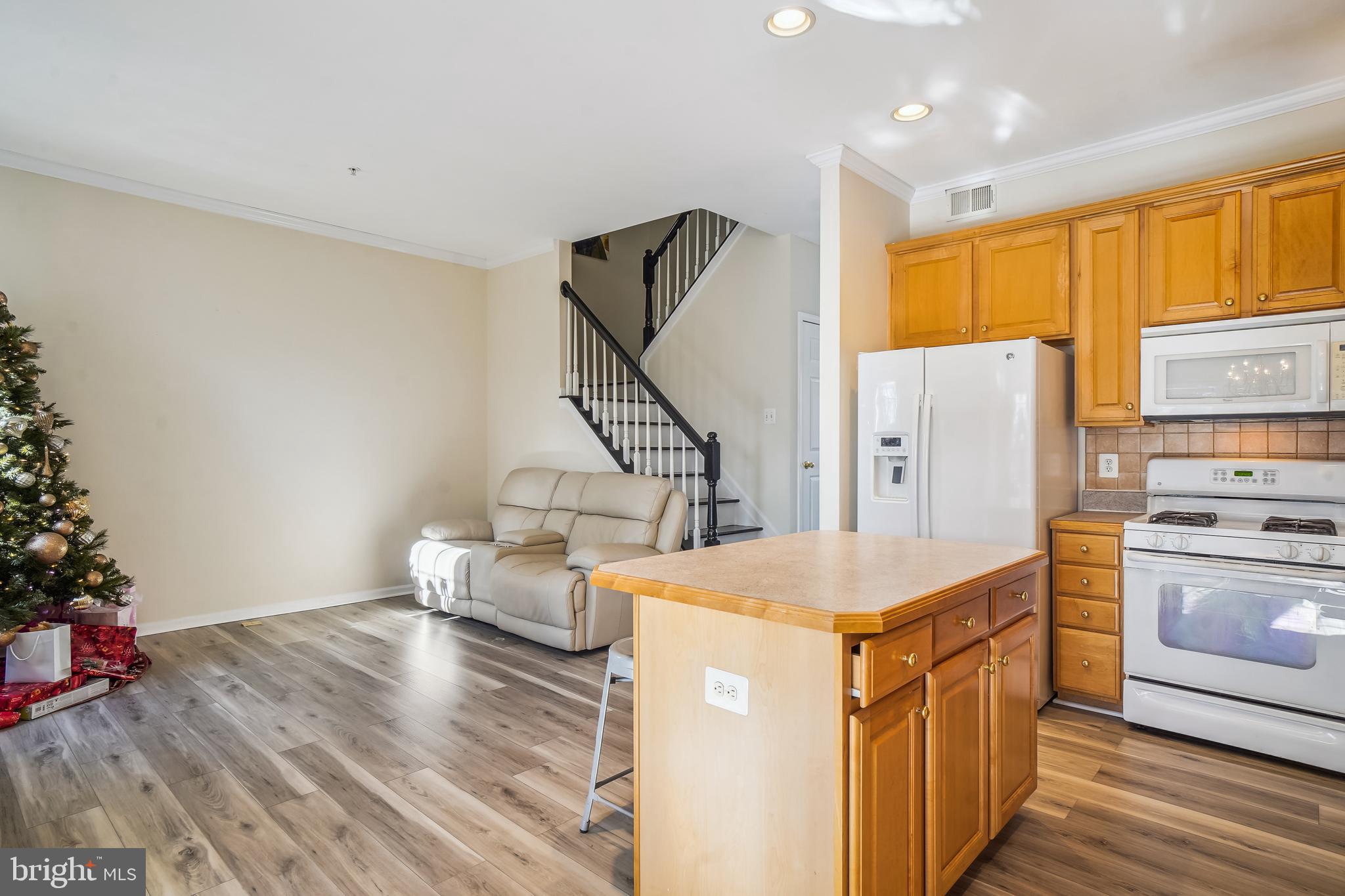 53 Inkberry Circle Gaithersburg, MD 20877 - Photo 12 of 51 Gallery Image 12