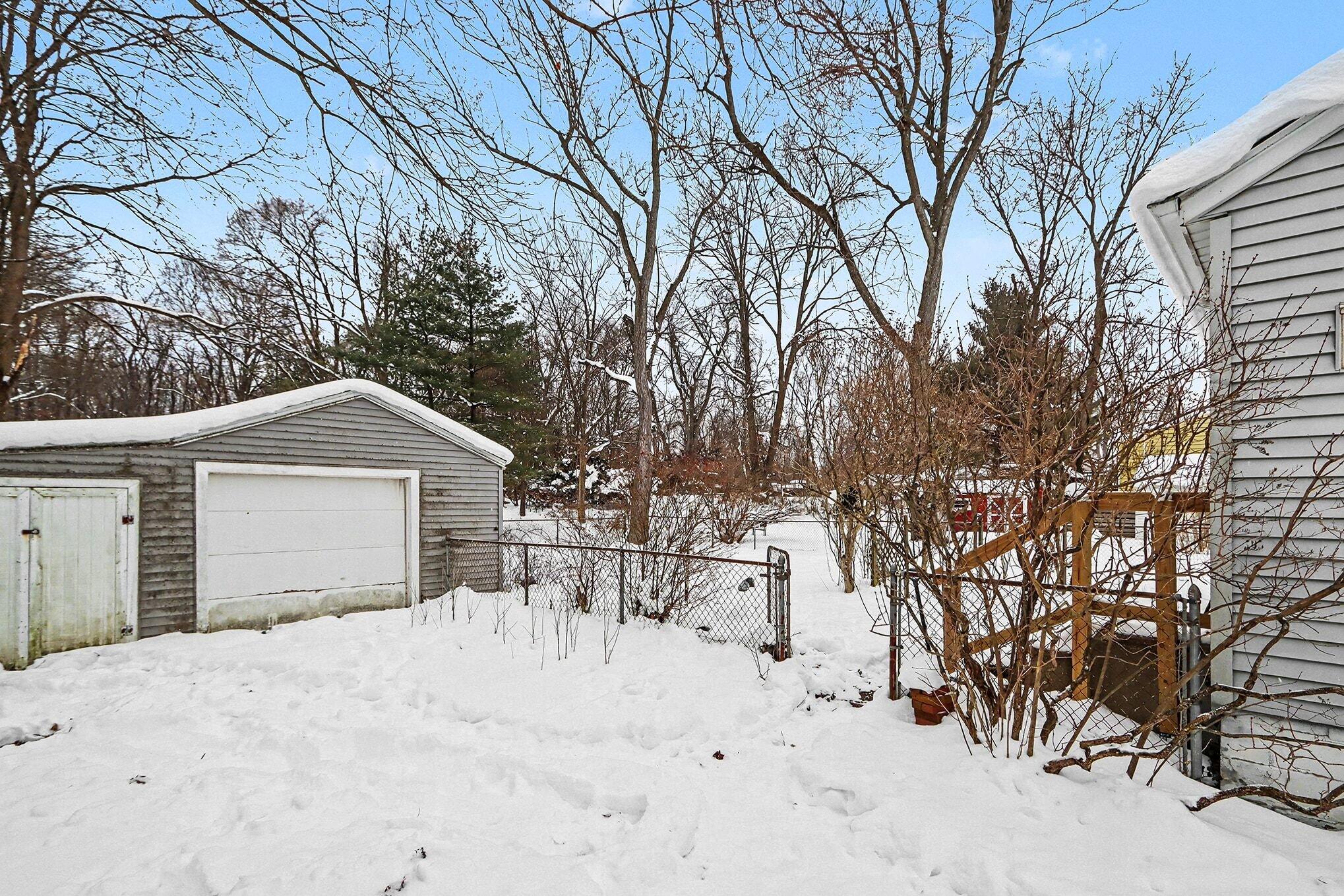 4123 Mt Olivet Road Kalamazoo, MI 49004 - Photo 19 of 20 019_file_1589