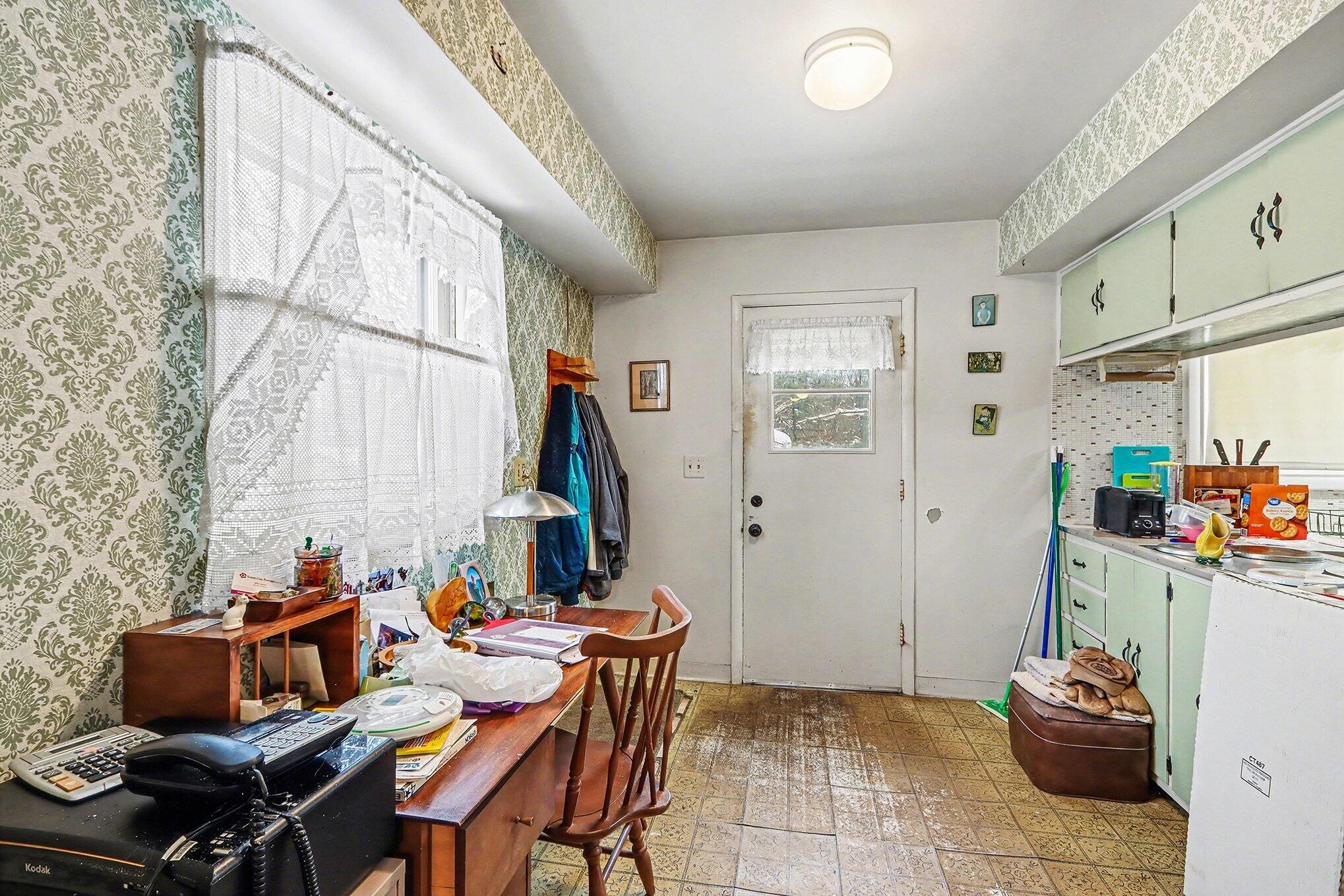 4123 Mt Olivet Road Kalamazoo, MI 49004 - Photo 6 of 20 006_file_8585