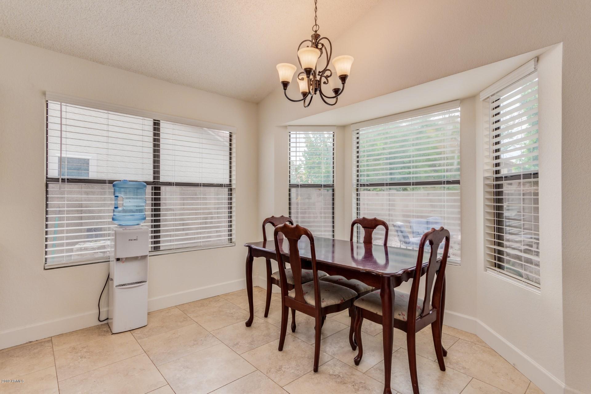 2743 East Rockledge Road Phoenix, AZ 85048 - Photo 6 of 28 Rockledge - 2743 (17)