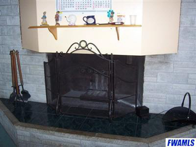 815 Flaxmill Road Huntington, IN 46750 - Photo 9 of 11 Gallery Image 9