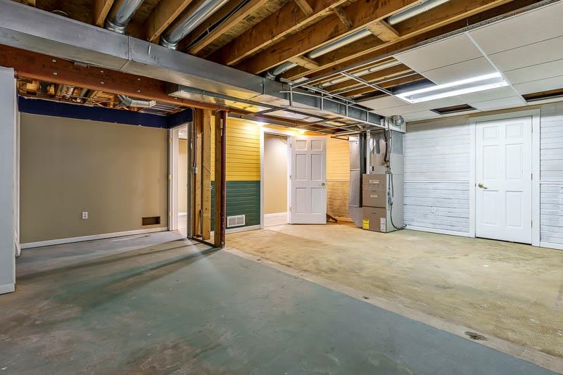 15685 West State Road Pecatonica, IL 61063 - Photo 49 of 69 a view of an empty room