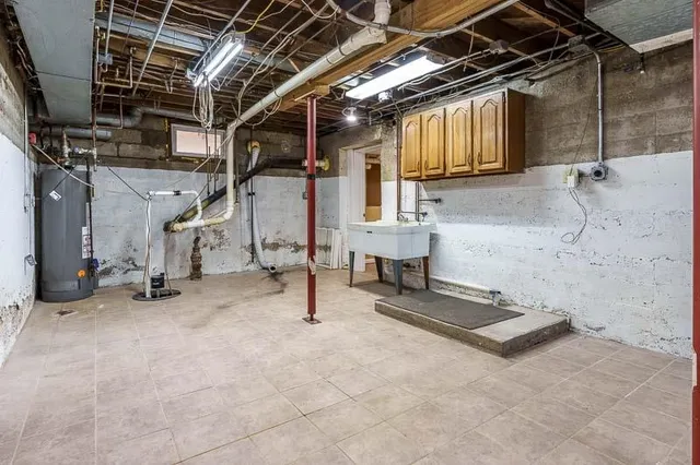 $420,000 | 15685 West State Road, Pecatonica, IL 61063