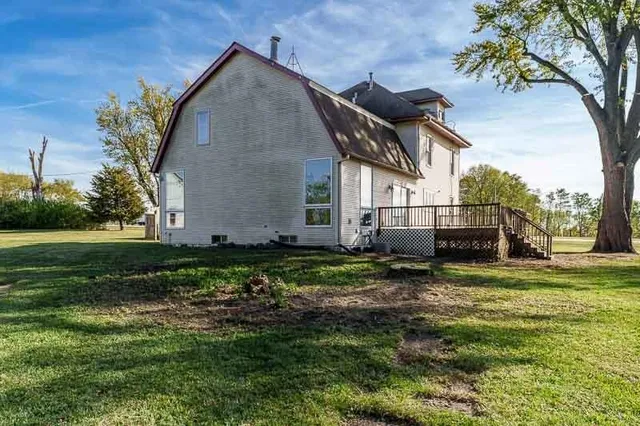 $420,000 | 15685 West State Road, Pecatonica, IL 61063