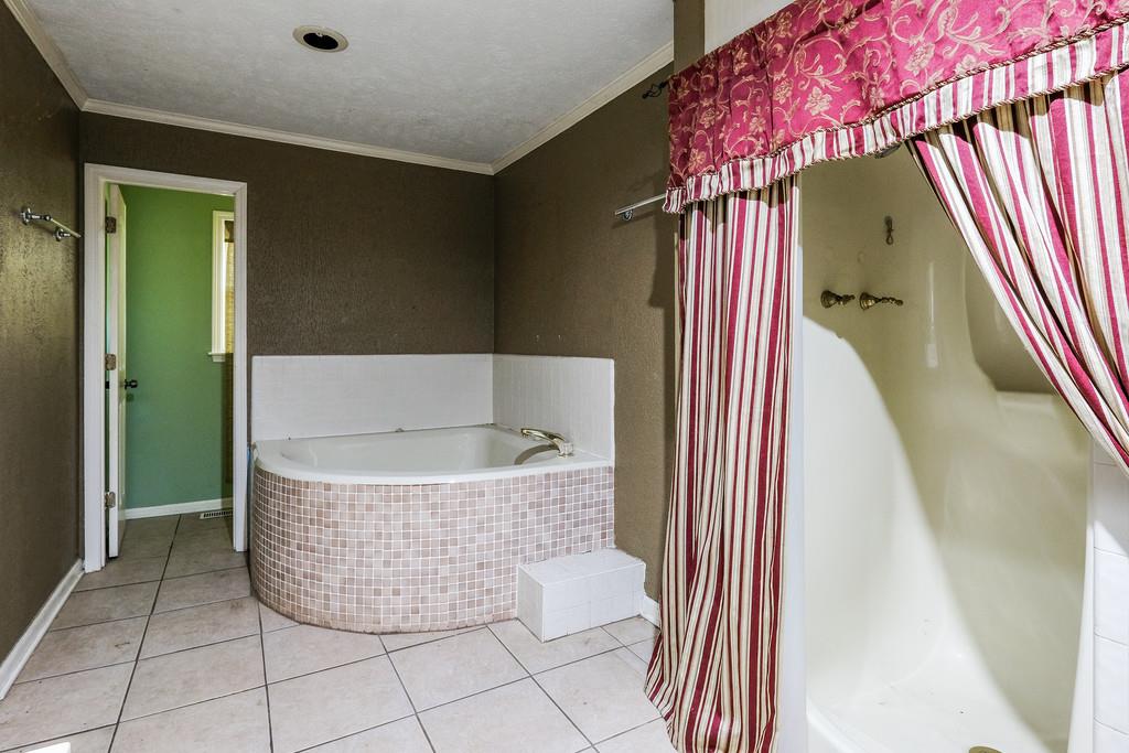 6145 Pettus Road Antioch, TN 37013 - Photo 17 of 29 Master Bath