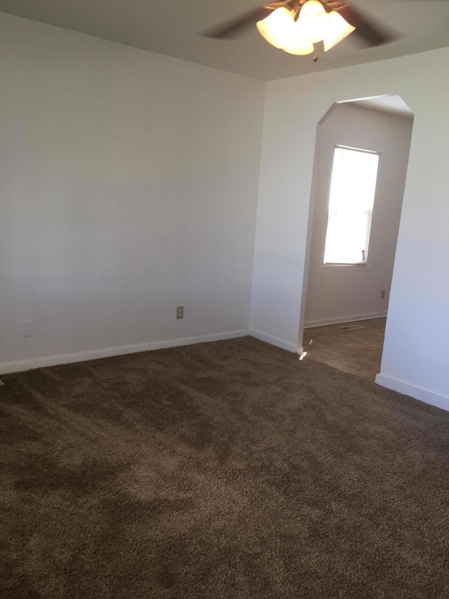 91 Phelps Road Columbus, OH 43207 - Photo 3 of 17 Gallery Image 3