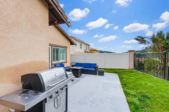 $869,500 | 440 Calabrese Street, Fallbrook, CA 92028