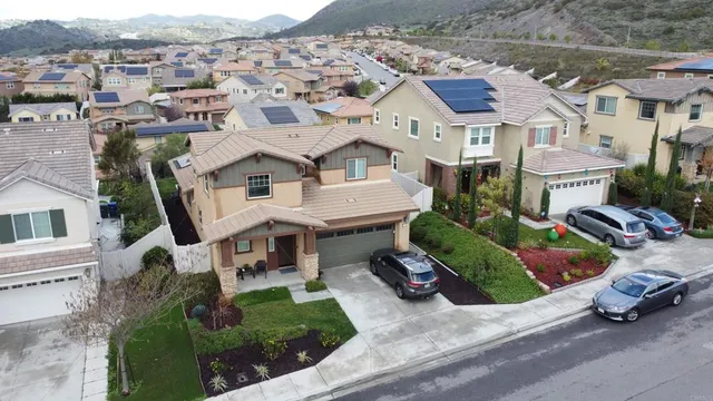 $869,500 | 440 Calabrese Street, Fallbrook, CA 92028