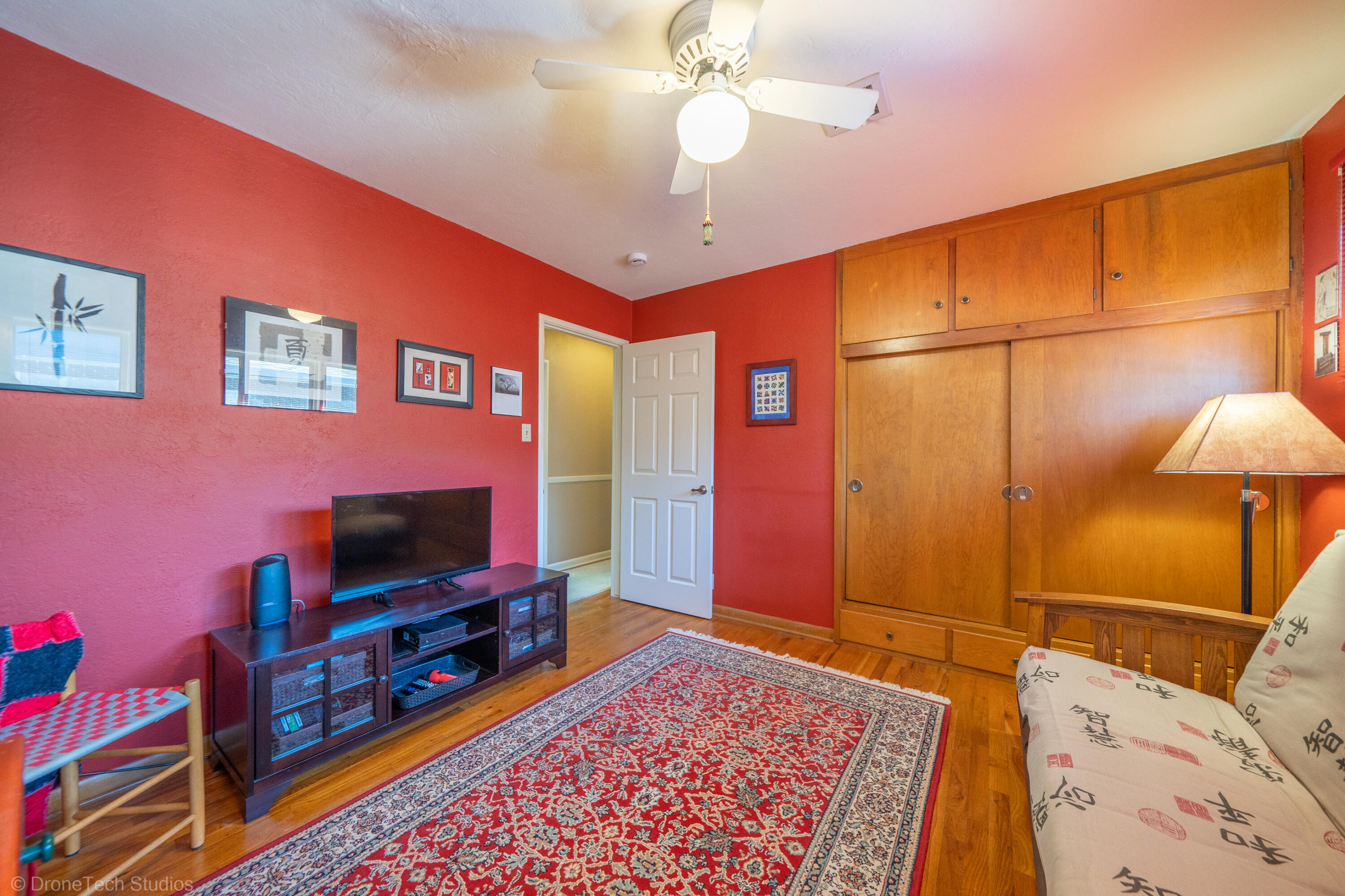 588 Ridge Road Redding, CA 96003 - Photo 26 of 53 588 Ridge Rd-31