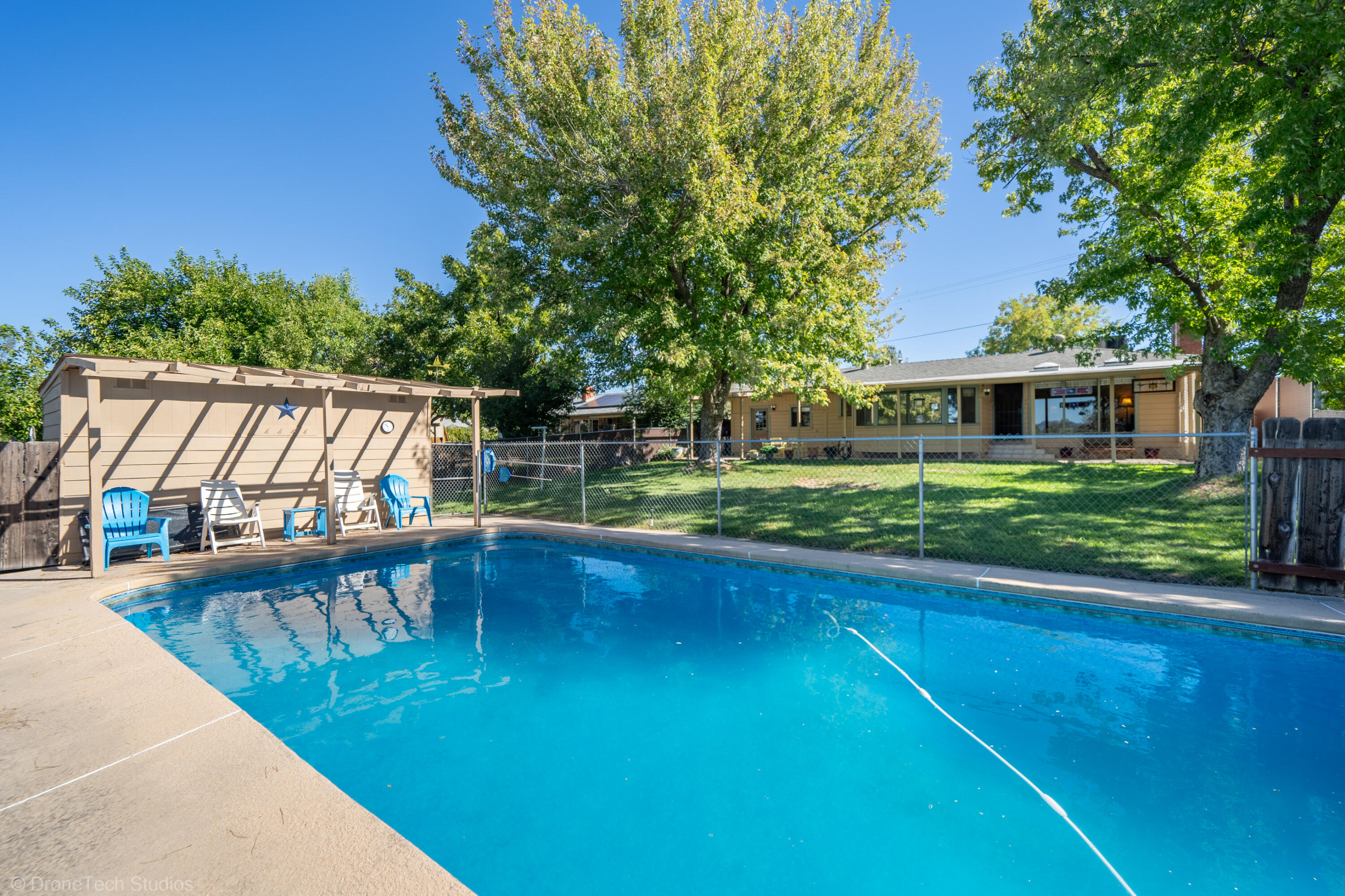 588 Ridge Road Redding, CA 96003 - Photo 44 of 53 588 Ridge Rd-60