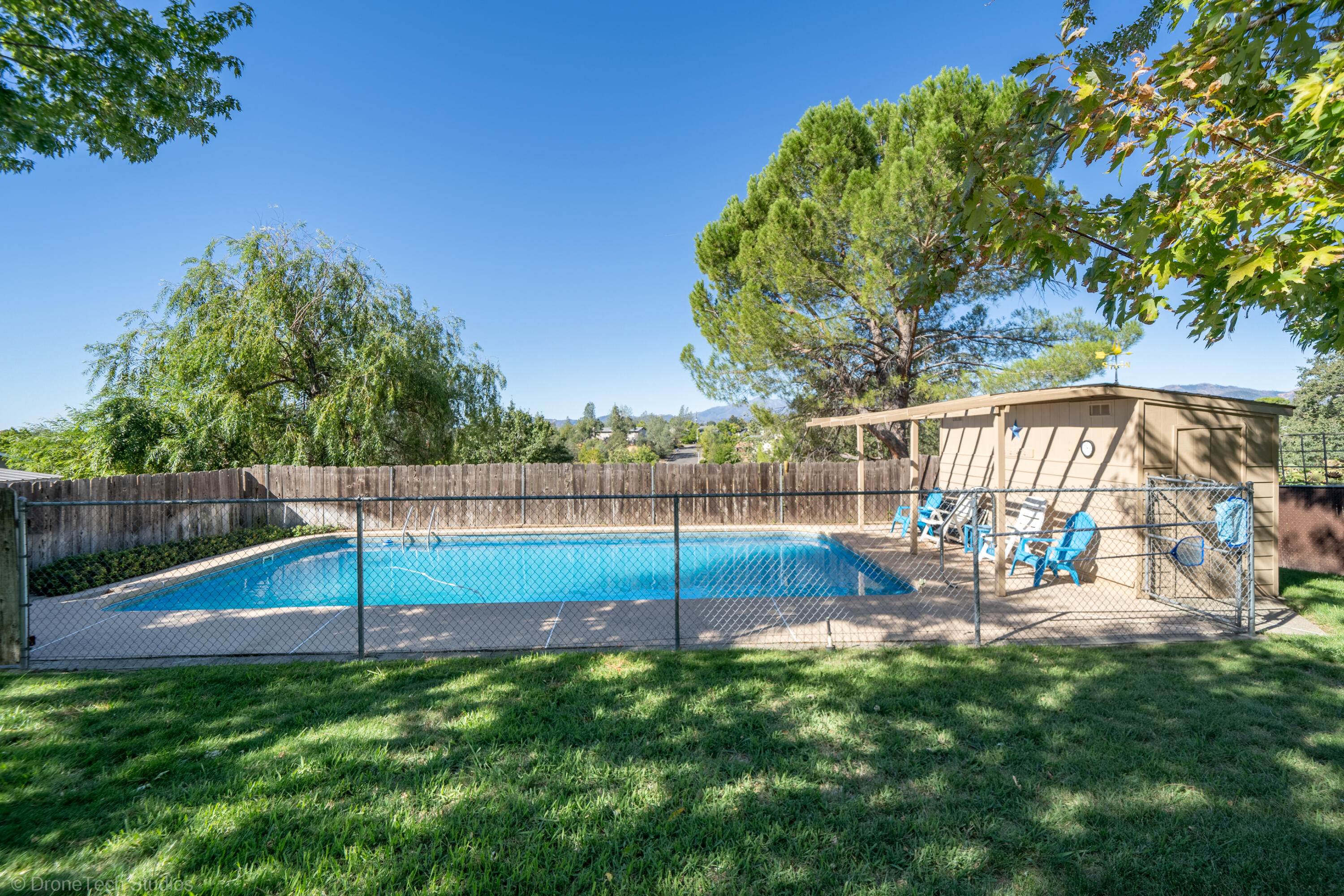 588 Ridge Road Redding, CA 96003 - Photo 46 of 53 588 Ridge Rd-55