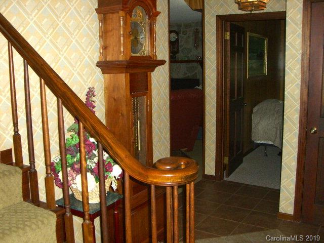 1306 Rock House Road Marion, NC 28752 - Photo 14 of 28 Gallery Image 14
