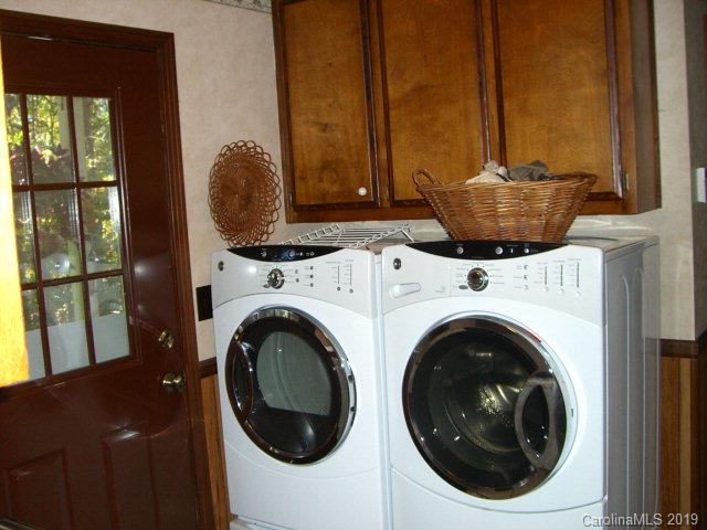 1306 Rock House Road Marion, NC 28752 - Photo 19 of 28 Gallery Image 19