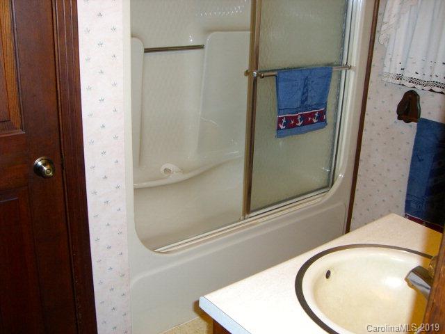 1306 Rock House Road Marion, NC 28752 - Photo 20 of 28 Gallery Image 20