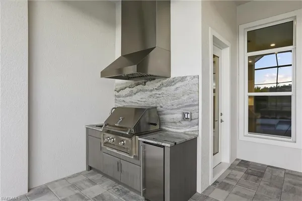 $2,610,000 | 9661 Moonflower Lane, Naples, FL 34114