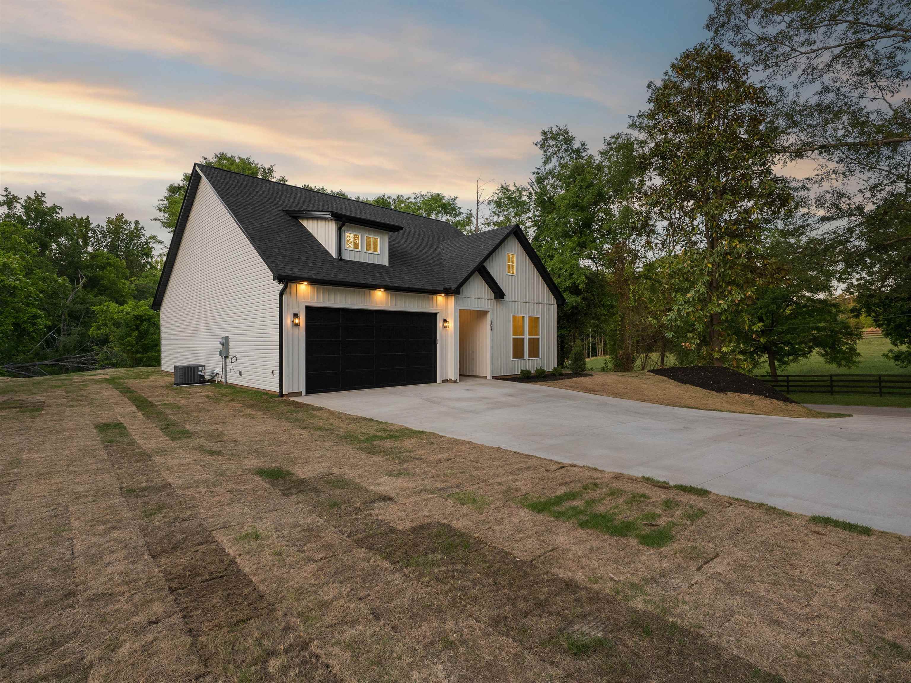 207 Love Springs Road Cowpens, SC 29330 - Photo 6 of 50