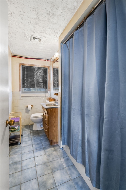 43 Coolidge Road Danvers, MA 01923 - Photo 12 of 29