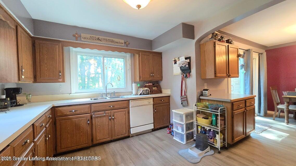 2409 Hulett Road Okemos, MI 48864 - Photo 12 of 38 20250811190918885099000000-o