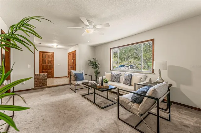 $432,000 | 568 Gainsboro Street, Deltona, FL 32725