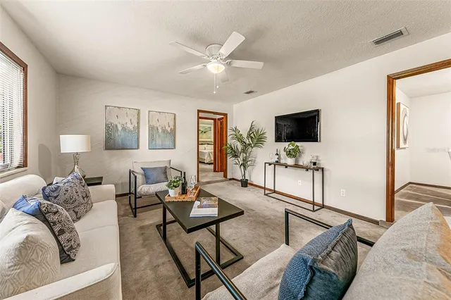 $432,000 | 568 Gainsboro Street, Deltona, FL 32725