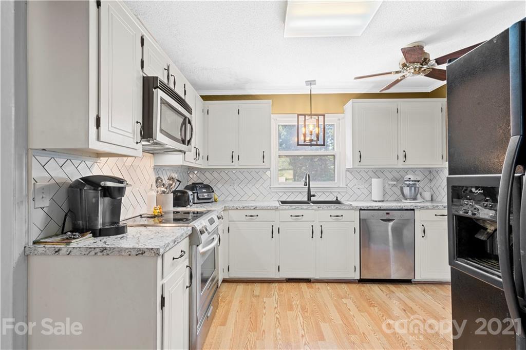 111 Quail Ridge Run Salisbury, NC 28146 - Photo 8 of 43 Gallery Image 8