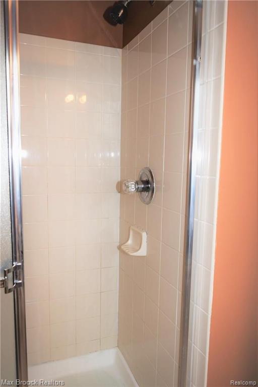 13442 Forest Ridge Boulevard, Unit 176 Sterling Heights, MI 48313 - Photo 15 of 26