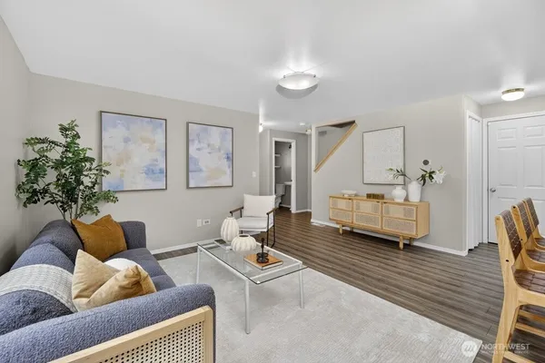 $560,000 | 1212 North 12th Place, Mount Vernon, WA 98273