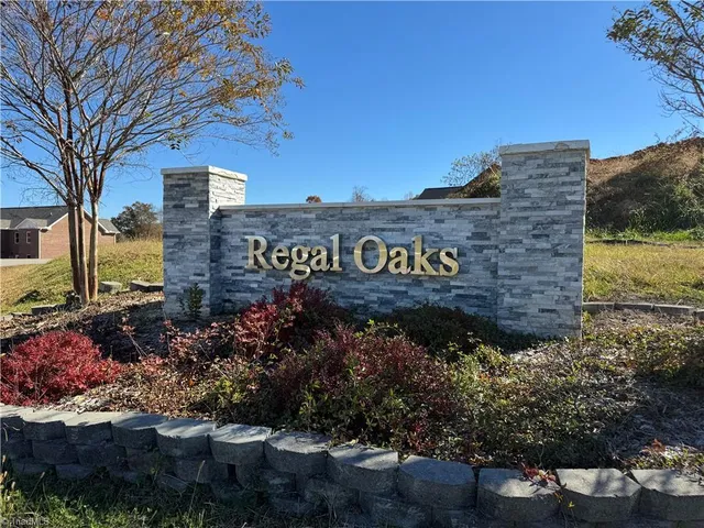 $559,700 | 130 Oak Pointe Lane, Wilkesboro, NC 28697