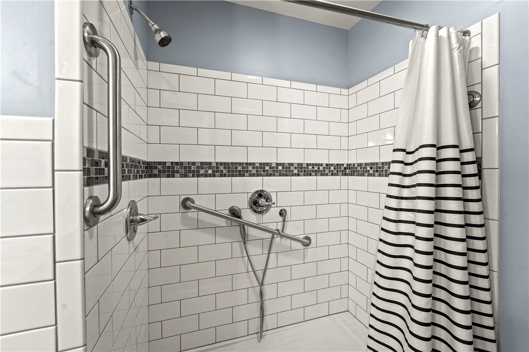 325-27 Warren Place Ithaca, NY 14850 - Photo 11 of 29