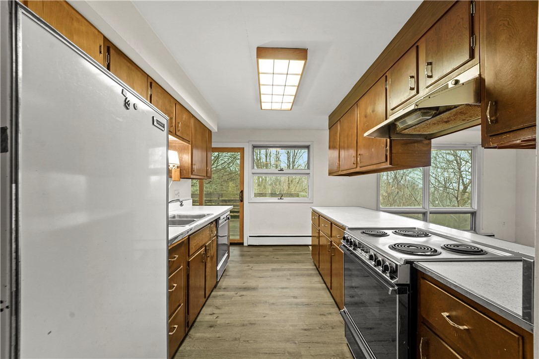 325-27 Warren Place Ithaca, NY 14850 - Photo 3 of 29