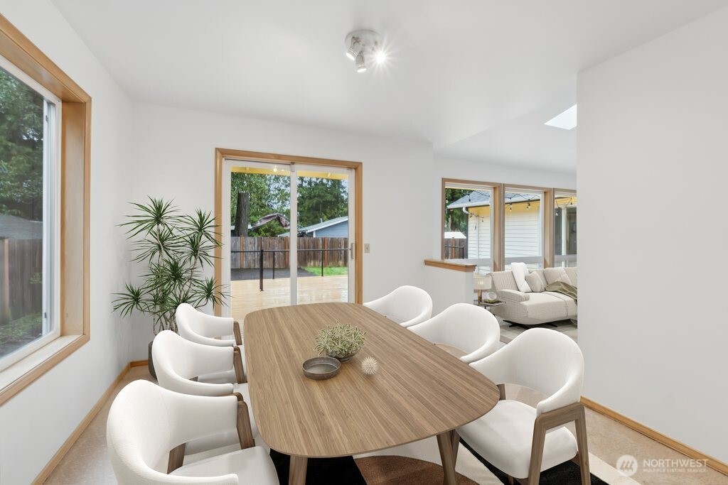 9227 232nd Street Southwest Edmonds, WA 98020 - Photo 11 of 31