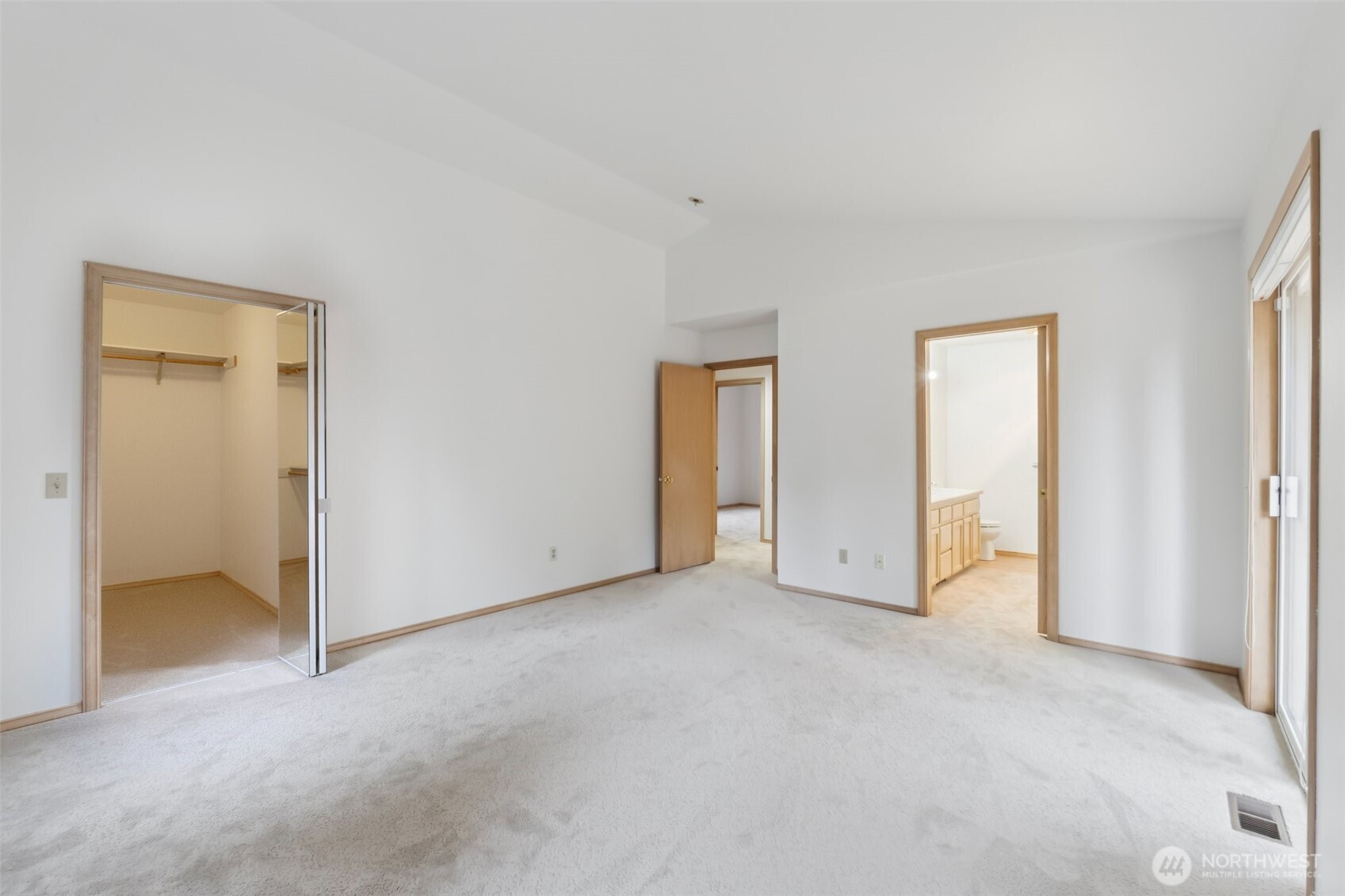 9227 232nd Street Southwest Edmonds, WA 98020 - Photo 18 of 31